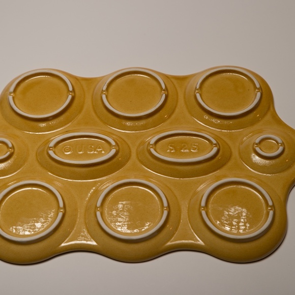 Midcentury Yellow Ceramic Condiment Platter - Picture 7 of 13
